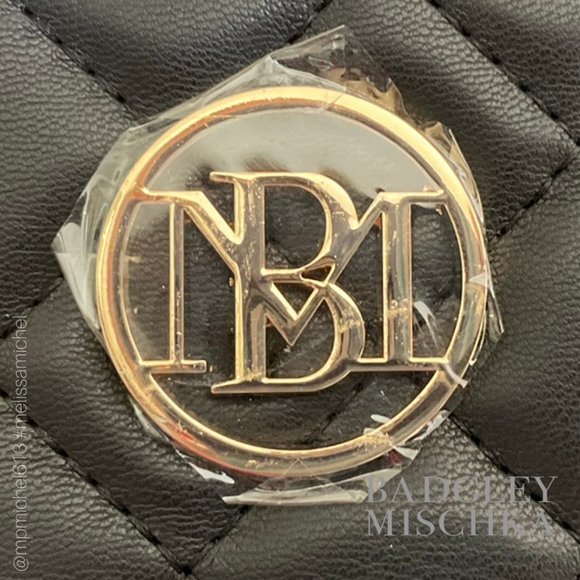 NWT Badgley Mischka Studio Black Vegan Leather Wristlet Clutch - Picture 3 of 6